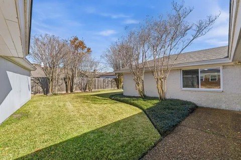 $590,000 | 5706 Ariel Street, Houston, TX 77096