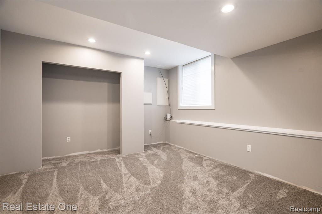 2880 Baytree Court Rochester, MI 48306 - Photo 58 of 74