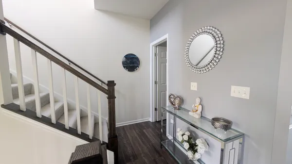 $3,200 | 29-w730 Cambridge Court, Unit 730, Warrenville, IL 60555