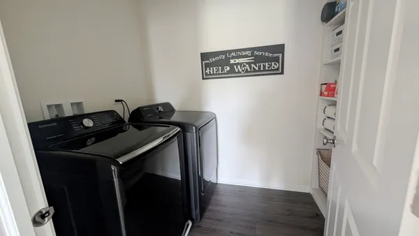 $3,200 | 29-w730 Cambridge Court, Unit 730, Warrenville, IL 60555