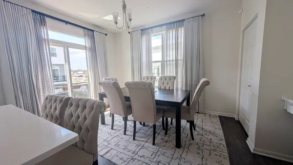 $3,200 | 29-w730 Cambridge Court, Unit 730, Warrenville, IL 60555