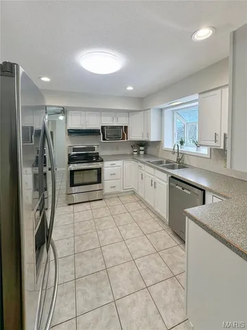 $417,500 | 5457 Mild Drive, Oakville, MO 63129