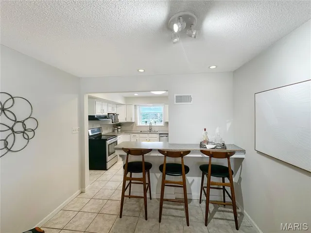 $417,500 | 5457 Mild Drive, Oakville, MO 63129