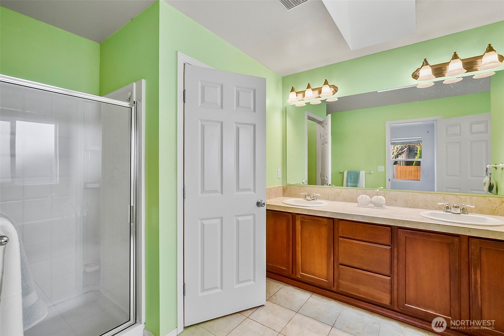 20412 123rd Avenue Northeast Bothell, WA 98011 - Photo 22 of 39