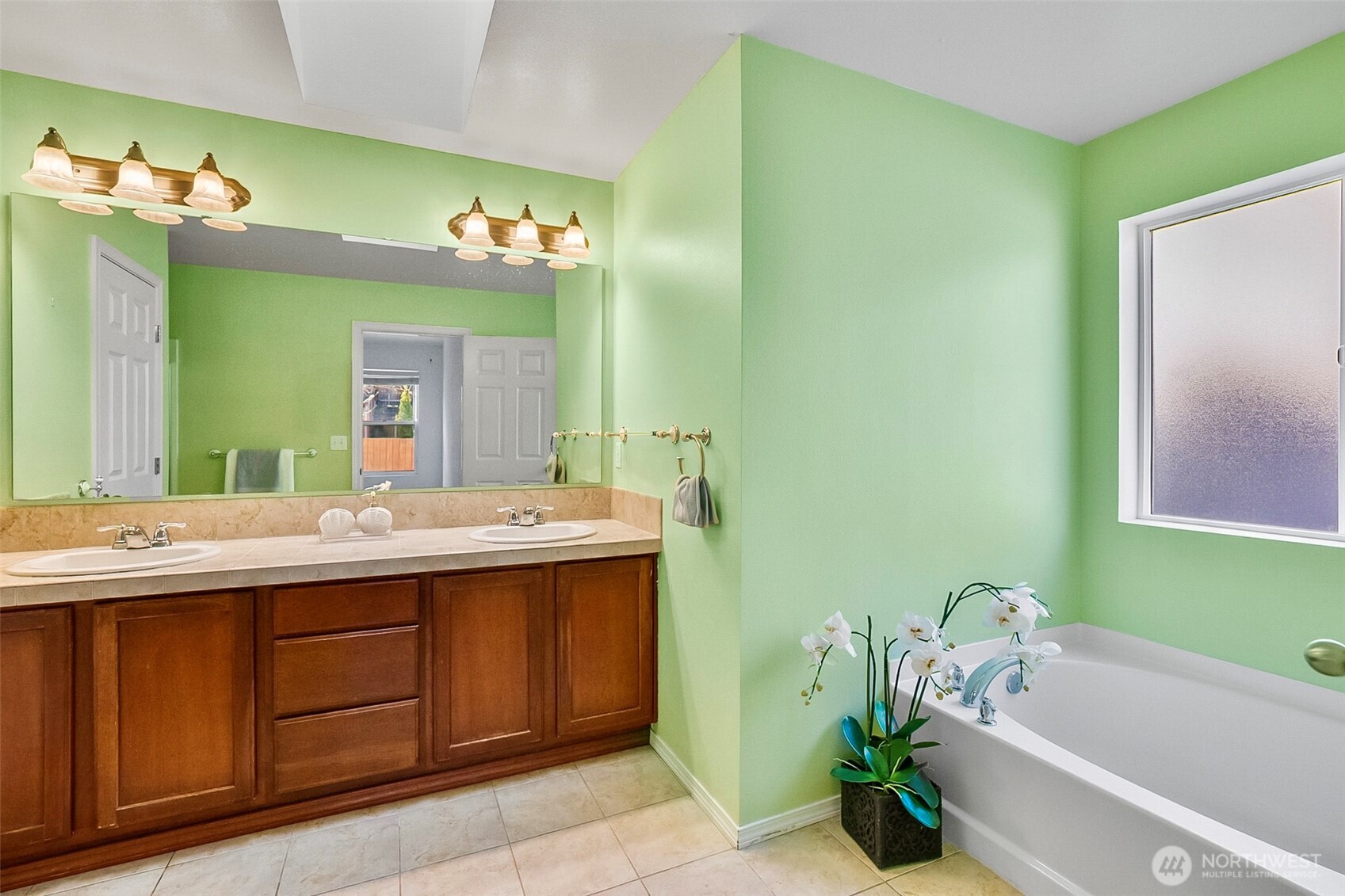 20412 123rd Avenue Northeast Bothell, WA 98011 - Photo 23 of 39