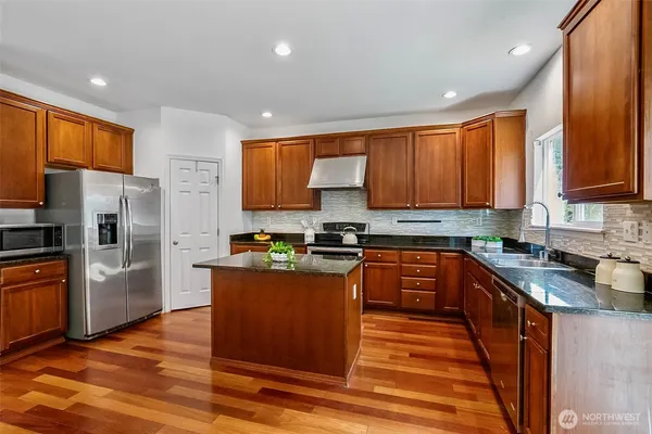 $1,198,000 | 20412 123rd Avenue Northeast, Bothell, WA 98011