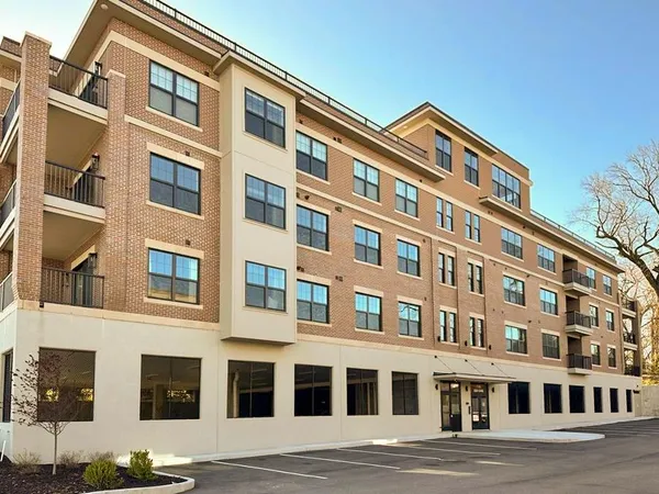 $739,000 | 201 South Bend Avenue, South Bend, IN 46637