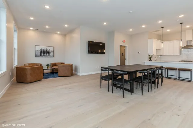 $739,000 | 201 South Bend Avenue, South Bend, IN 46637