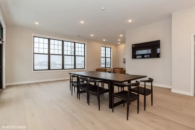 $739,000 | 201 South Bend Avenue, South Bend, IN 46637