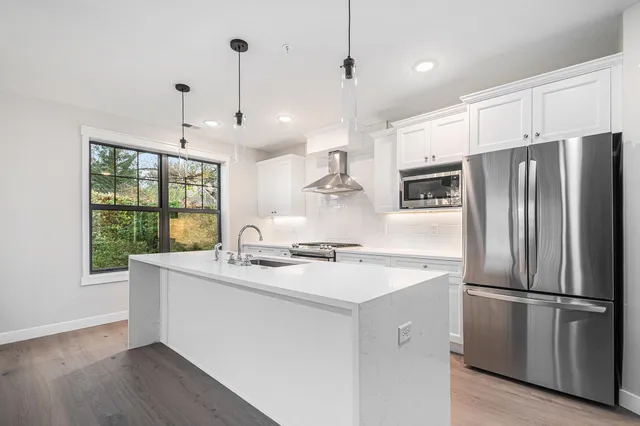 $739,000 | 201 South Bend Avenue, South Bend, IN 46637