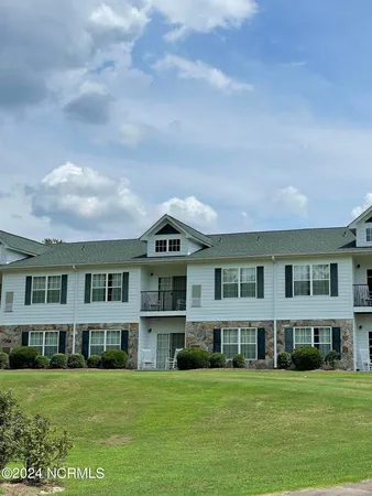 $1,700 | 490 Little River Farm Boulevard, Unit A 201, Carthage, NC 28327