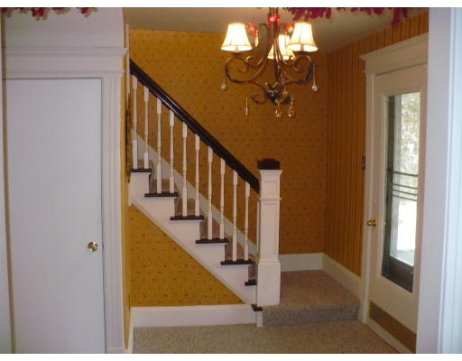 81 Michigan Street Springfield, MA 01151 - Photo 5 of 18 Gallery Image 5