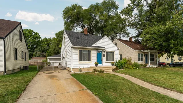 $229,000 | 415 North Stephenson Highway, Royal Oak, MI 48067