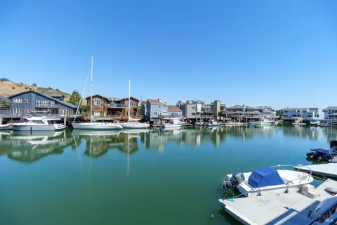 $999,999 | 1318 South Mallard Drive, Richmond, CA 94801