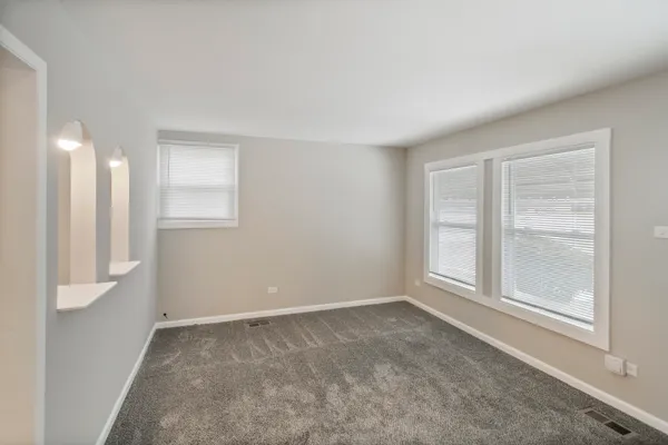 $1,900 | 22102 Hawthorne Way, Richton Park, IL 60471
