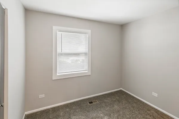 $1,900 | 22102 Hawthorne Way, Richton Park, IL 60471
