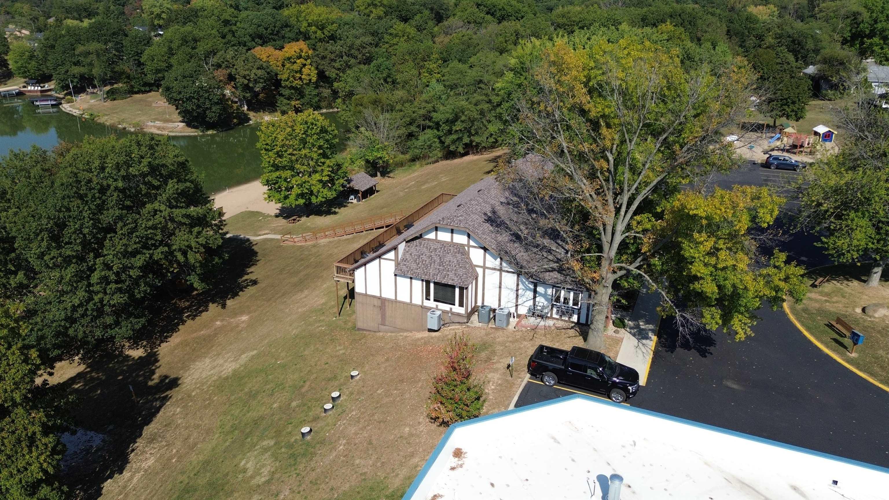 409 West Lake Camelot Drive Mapleton, IL 61547 - Photo 16 of 36