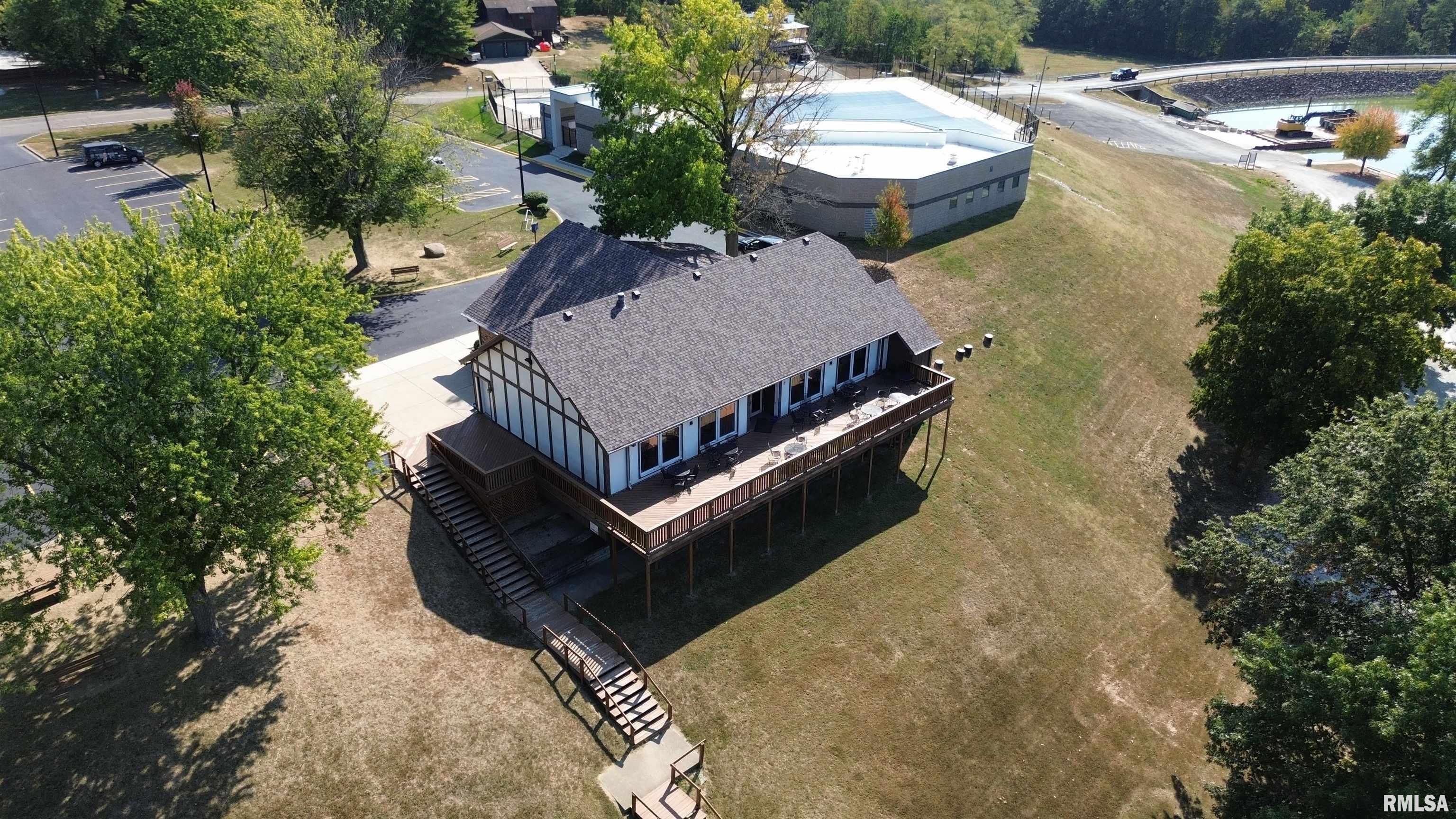 409 West Lake Camelot Drive Mapleton, IL 61547 - Photo 19 of 36