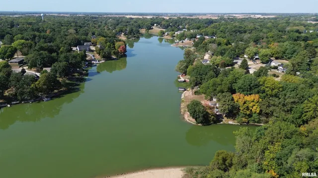 $6,900 | 409 West Lake Camelot Drive, Mapleton, IL 61547