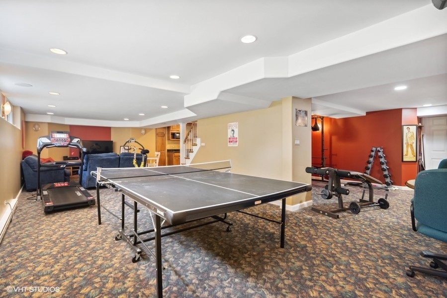 467 81st Street Burr Ridge, IL 60527 - Photo 37 of 45 a view of a room with gym equipment