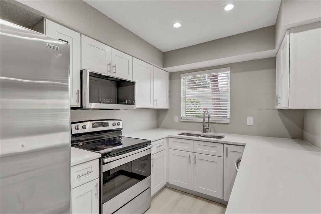 9030 Blind Pass Road, Unit C9 St. Petersburg, FL 33706 - Photo 12 of 33