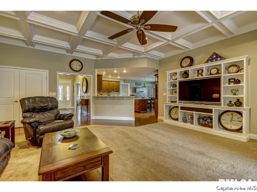 748 Shoshoni Drive Springfield, IL 62711 - Photo 3 of 36
