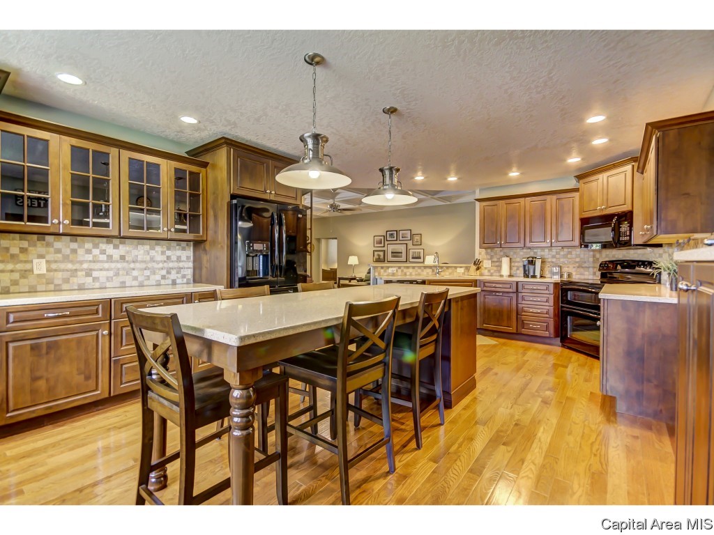 748 Shoshoni Drive Springfield, IL 62711 - Photo 8 of 36