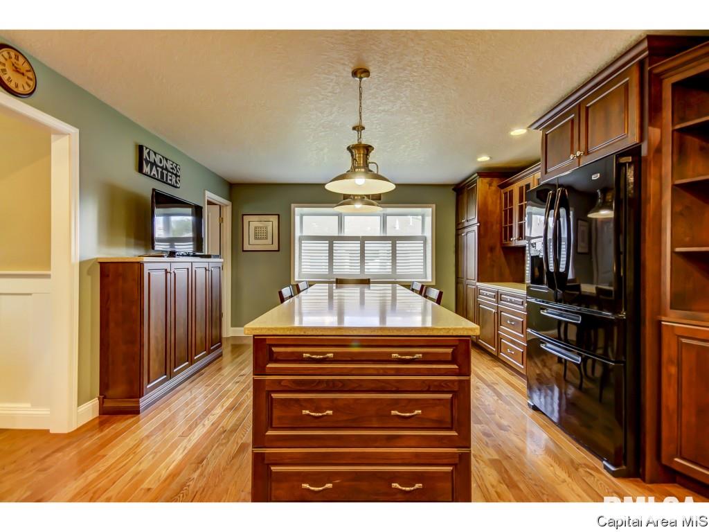748 Shoshoni Drive Springfield, IL 62711 - Photo 10 of 36