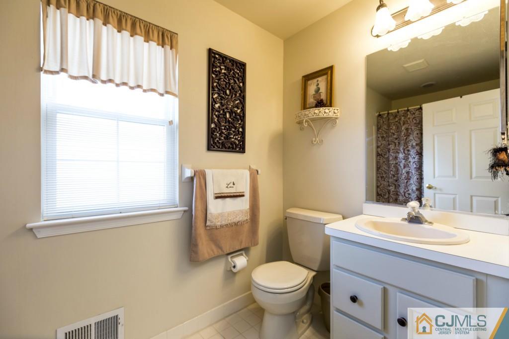 4 Sheraton Colts Neck Colts Neck, NJ 07722 - Photo 15 of 25 Gallery Image 15