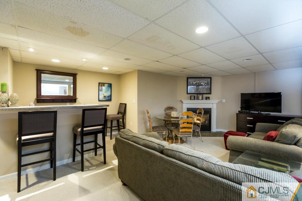 4 Sheraton Colts Neck Colts Neck, NJ 07722 - Photo 21 of 25 Gallery Image 21
