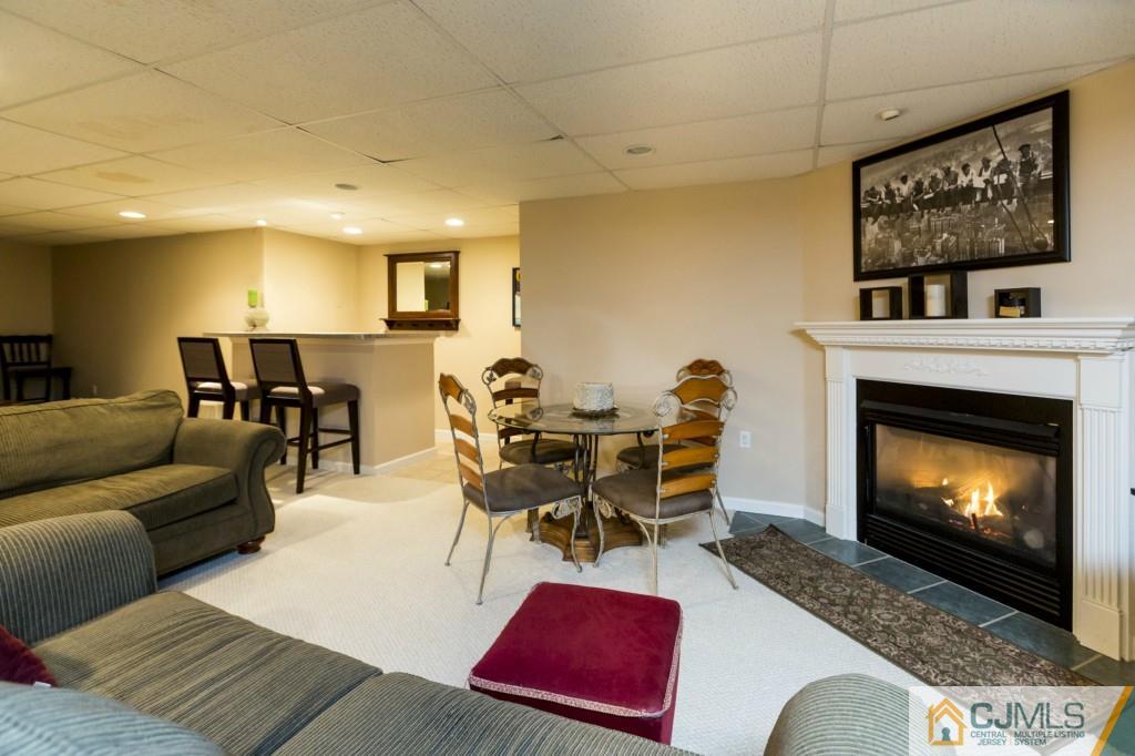 4 Sheraton Colts Neck Colts Neck, NJ 07722 - Photo 22 of 25 Gallery Image 22
