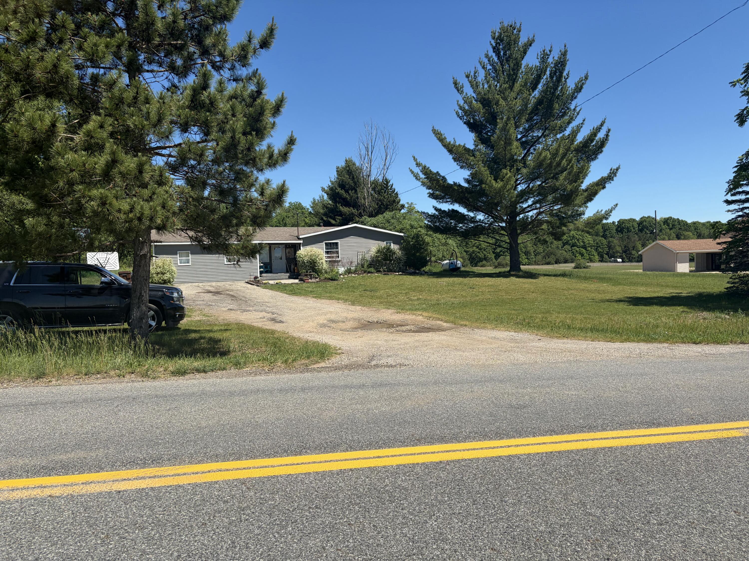 1901 18 Mile Road Kent City, MI 49330 - Photo 29 of 29 1000003547