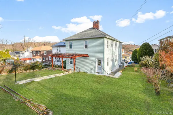 $799,900 | 42 Crestview Street, New Rochelle, NY 10801