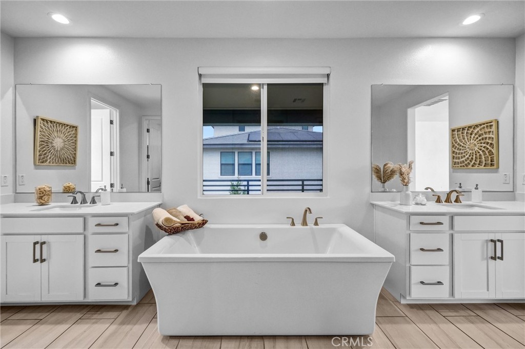145 Draw Irvine, CA 92618 - Photo 36 of 56