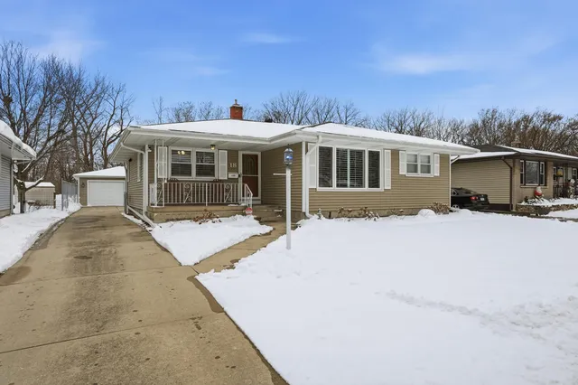 a view of a house with a patio