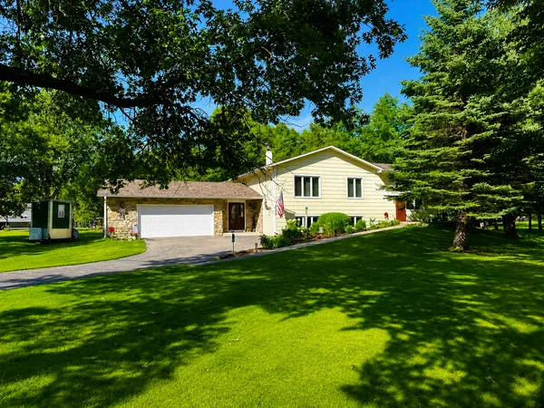 $364,900 | 8331 Red Pine Circle, Baxter, MN 56425