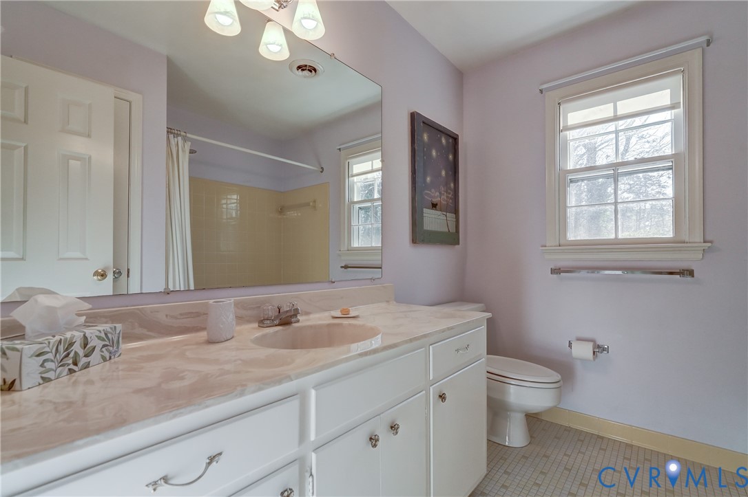 8623 Brown Summit Road North Chesterfield, VA 23235 - Photo 32 of 43 Full bath on 2nd floor. Tile floor.