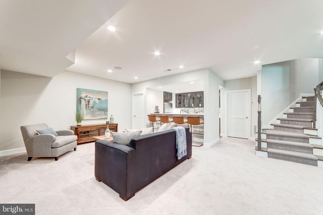 $4,200,000 | 207 Deepwoods Drive, Great Falls, VA 22066