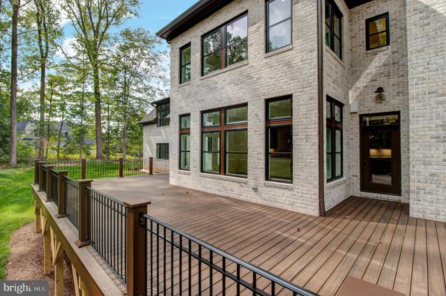 $4,200,000 | 207 Deepwoods Drive, Great Falls, VA 22066