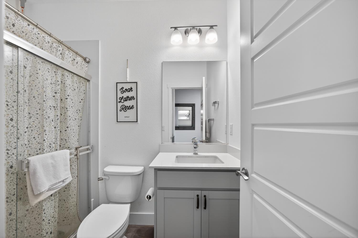 10070 Sea Turtle Street Elk Grove, CA 95757 - Photo 13 of 57