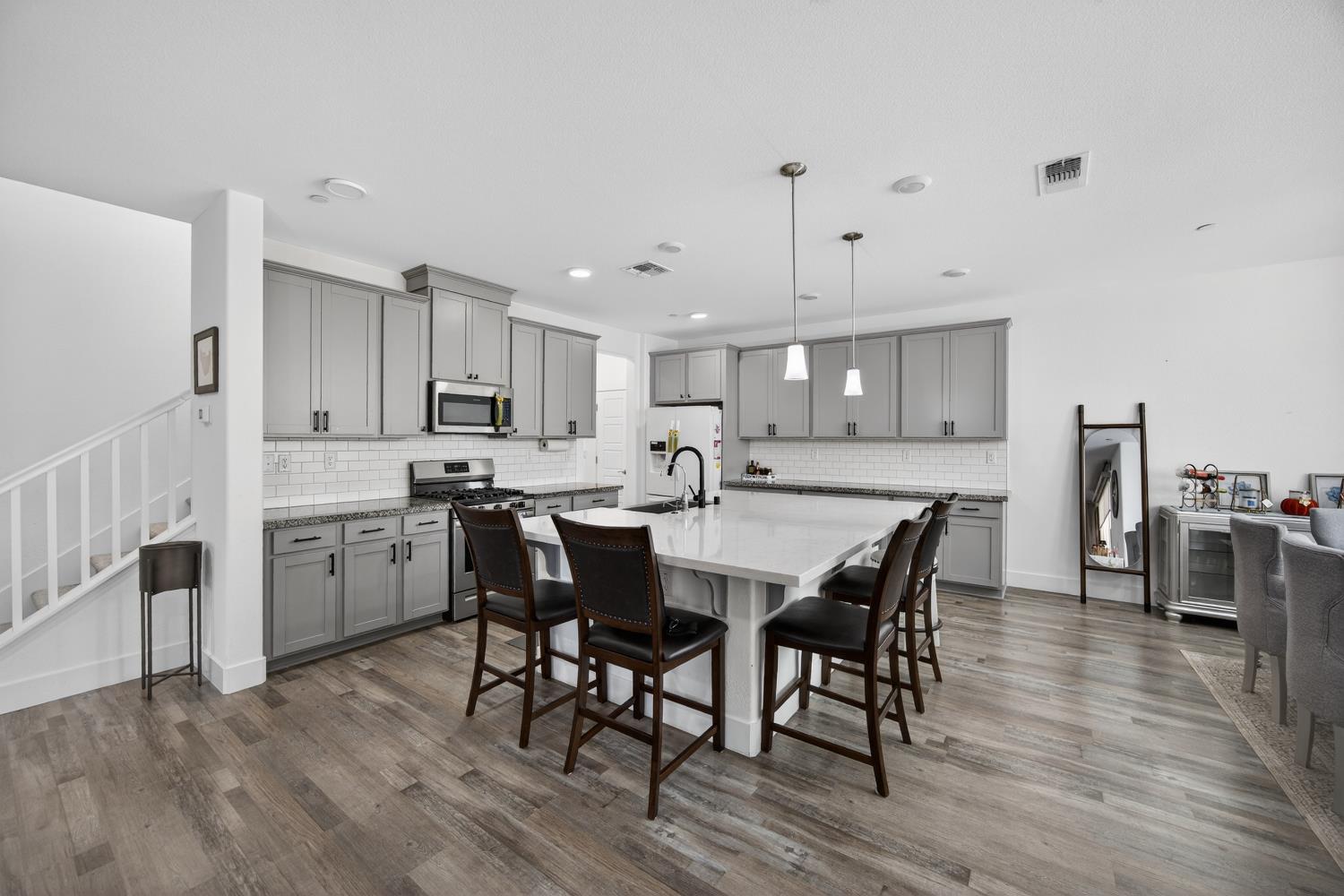 10070 Sea Turtle Street Elk Grove, CA 95757 - Photo 18 of 57