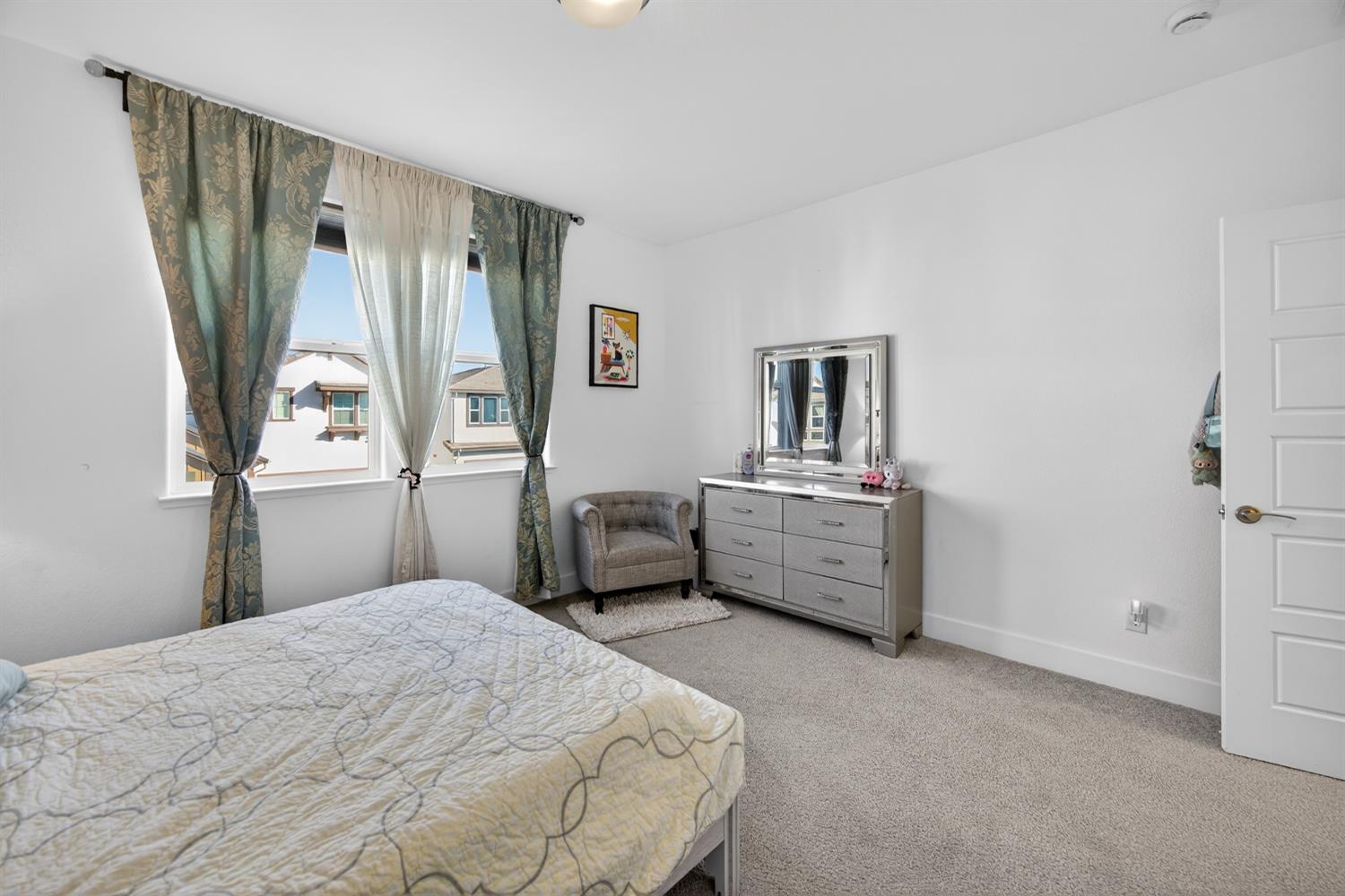 10070 Sea Turtle Street Elk Grove, CA 95757 - Photo 38 of 57