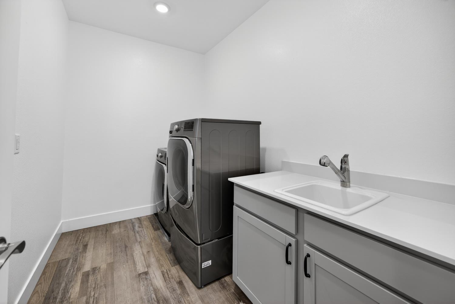 10070 Sea Turtle Street Elk Grove, CA 95757 - Photo 41 of 57