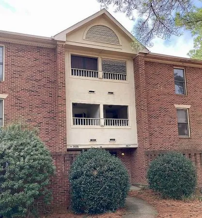 $175,000 | 3527 Ivy Commons Drive, Unit 301, Raleigh, NC 27606