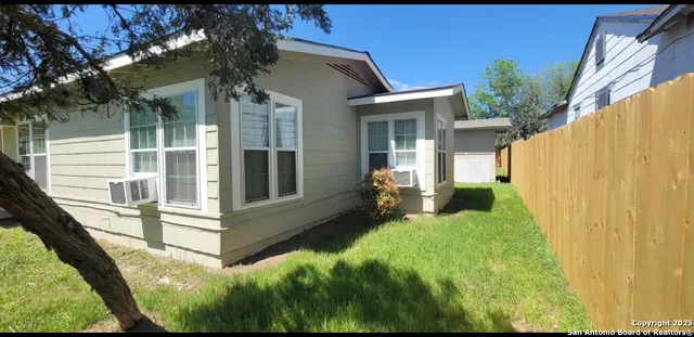 $1,500 | 327 Bexar Drive, San Antonio, TX 78228