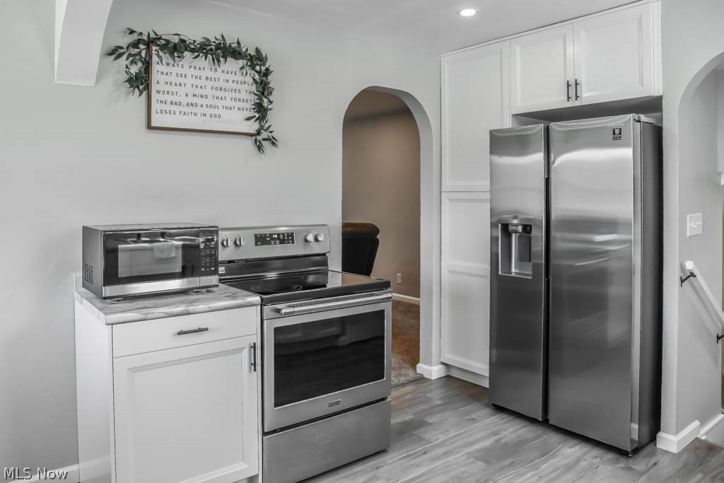 2126 Fulton Road Northwest Canton, OH 44709 - Photo 6 of 23 Kitchen