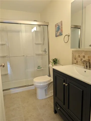 $1,150 | 420 Woodward Road, Unit 16, North Providence, RI 02904