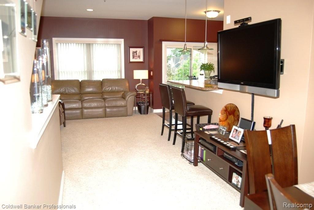 45870 South Stonewood Road Canton, MI 48187 - Photo 19 of 25 Living Rm & Breakfast Bar