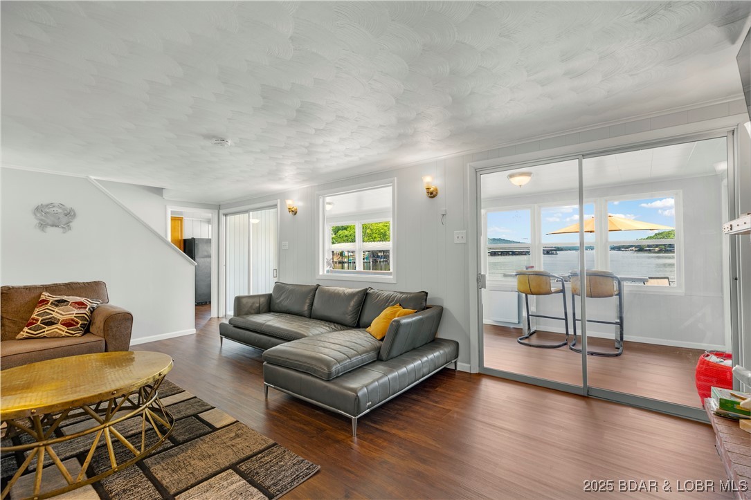 14891 Knoxville Road Gravois Mills, MO 65037 - Photo 11 of 36 Living Room
