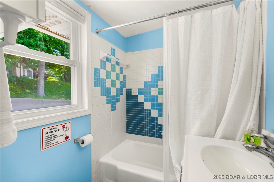 14891 Knoxville Road Gravois Mills, MO 65037 - Photo 22 of 36 Bathroom